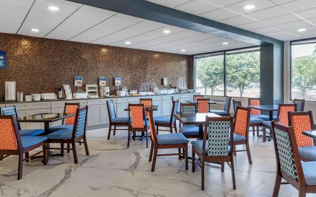 Clarion Pointe Raleigh Midtown