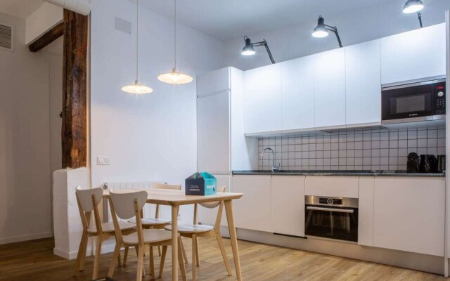 Charming & Modern 2bed in Madrid's City Center