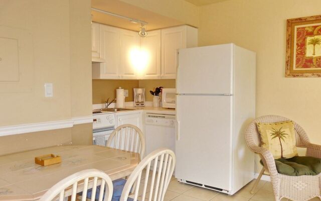 Relaxing Inland Condo With Pool and Steps to Beach