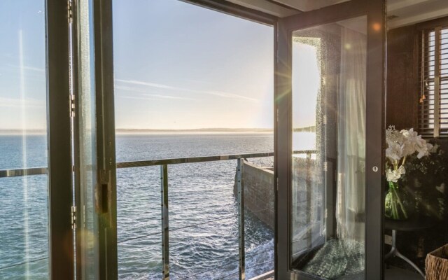 Black Moon - Adults Only