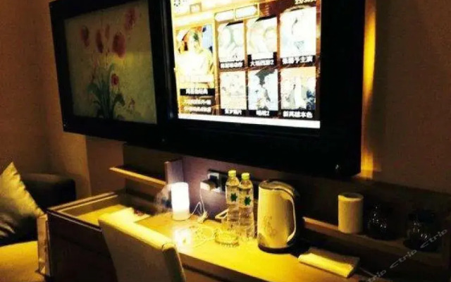 Lavande Hotel Zhuhai Gongbei Port Branch