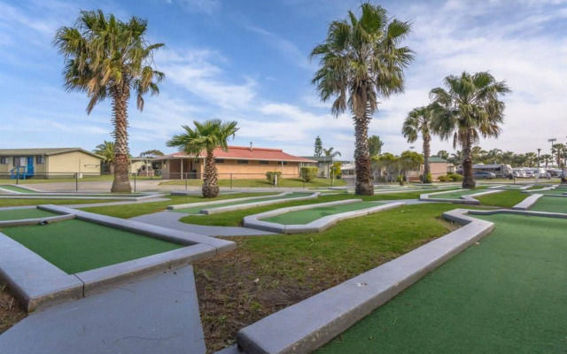 Wollongong Surf Leisure Resort