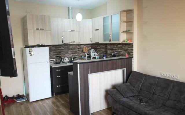 Kvartira v Batumi, 10 minut do morja.