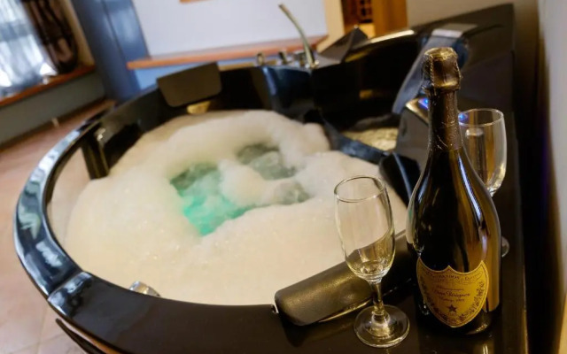 Ben Akiba Luxury Suites