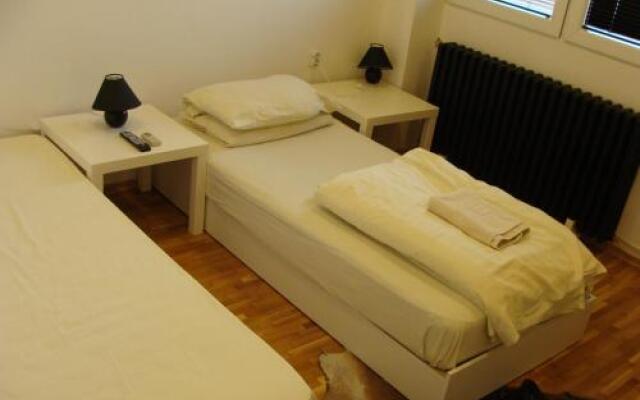 Skopje Holiday N Deluxe Suites