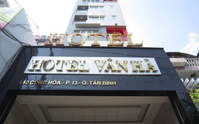 Van Ha Hotel