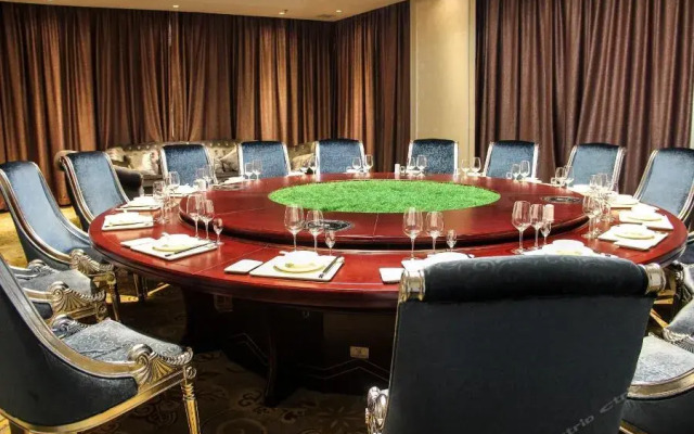 Lu Yuan Wangfu Changcheng Hotel