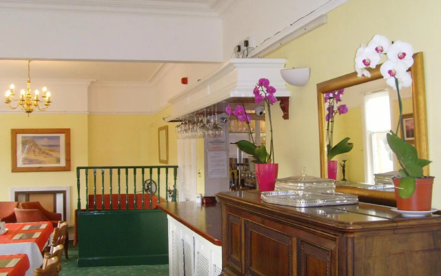Twin Lions Hotel
