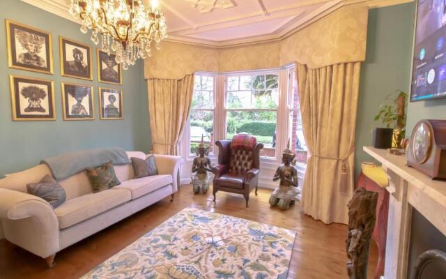 Fabulously Unique 3BD Home Sunderland