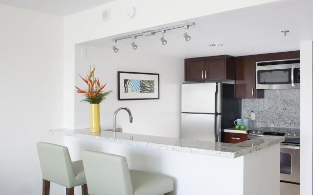 Ilikai Hotel & Luxury Suites