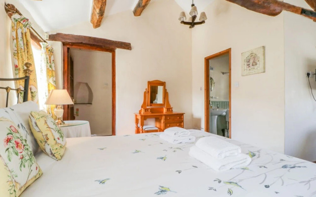 Farmhouse Cottage