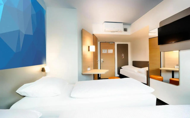 B&B HOTEL Stuttgart-Airport/Messe