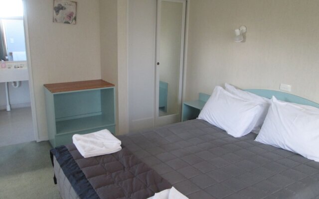 Amici Motel