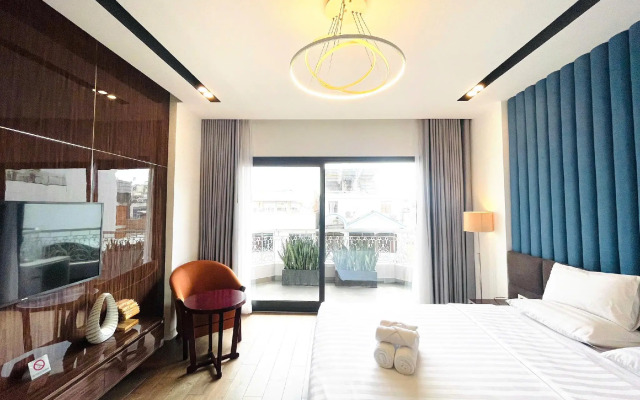 Royal Dragon Boutique Hotel