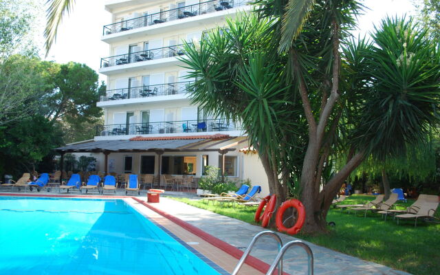 Thomas Beach Hotel