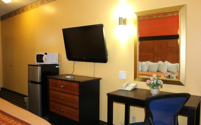 Magnolia Inn And Suites