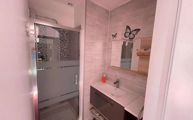 Maison neuve avec jardin au calme