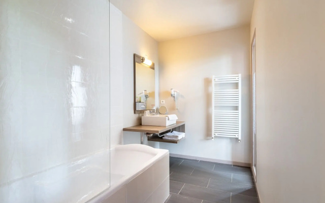 Brit Hotel Spa Le Connetable