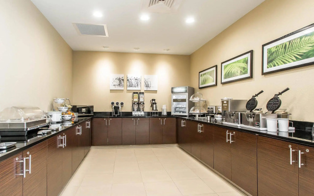 Sleep Inn & Suites