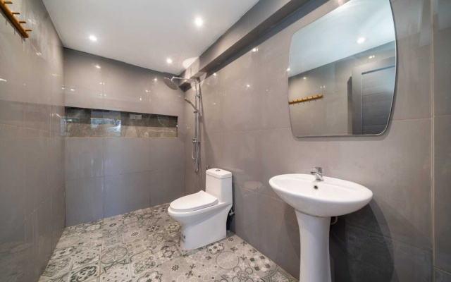 Baan Don 3 BR Pool Villa near Layan