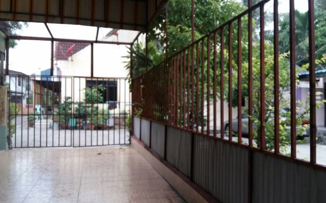 Thongkam Homestay