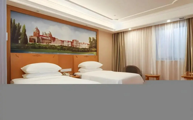 Vienna Hotel Nanjing Olympic Sports Center