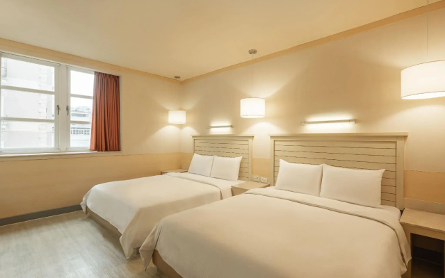 Kindness Hotel Liouhe Night Market Zhongzhen