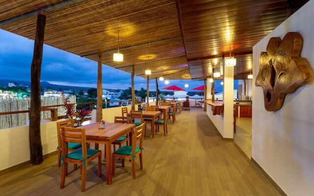 Plaza Luna Suites