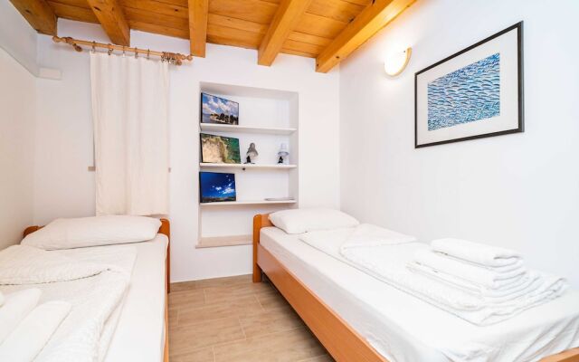 Apartment Ribambit