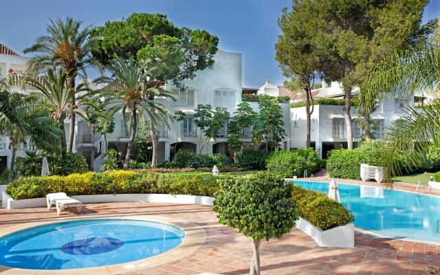 White Pearl Beach Elviria H1