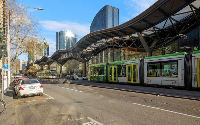 Melbourne CBD 2bed With Gym, Sauna & Pool Access