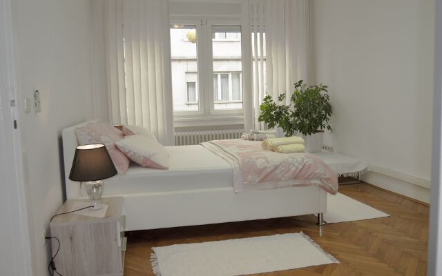 San Antonio Apartment Zagreb