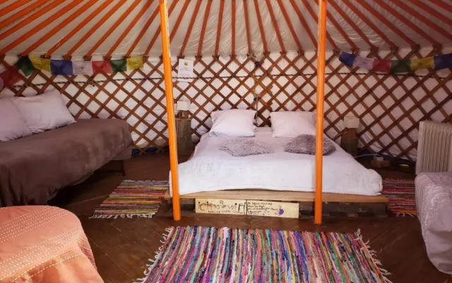 Yourte 4 personnes proche Provins et Disney