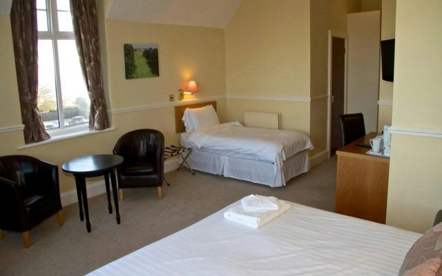 North Shore Hotel & Golf Club