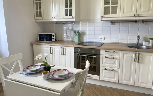 Йо Плейс на улице Восточно-Кругликовская, д. 22