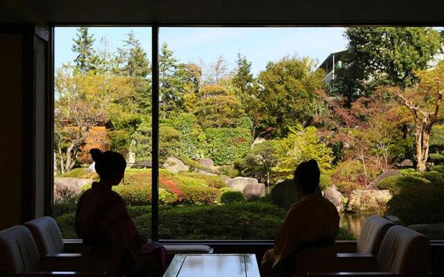 Ooedo Onsen Monogatari Hotel Shinko