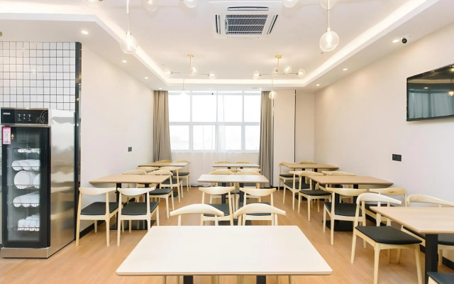 Greentree Inn Nanjing Lukou Airport Express Hotel