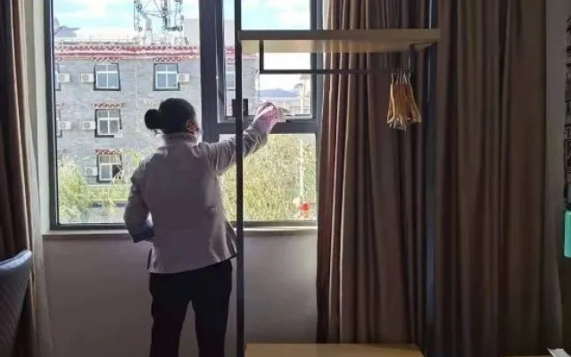 City Comfort Inn (Shangri-La Dukezong Old Town) – Balcony – Shangri-La