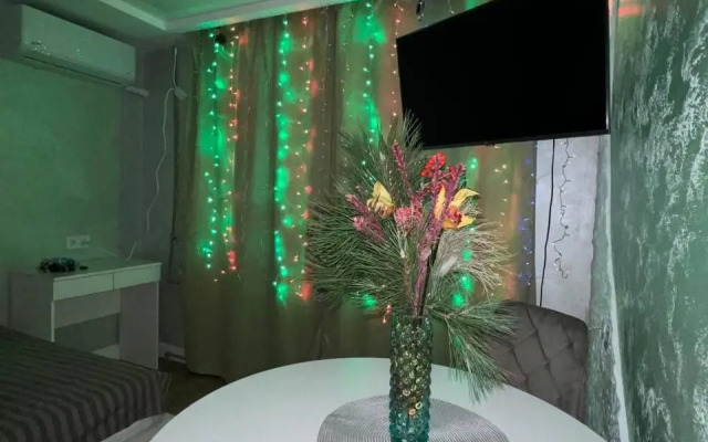 Посуточно! Современная смарт-квартира м. Дворец спорта, Олимпийская.