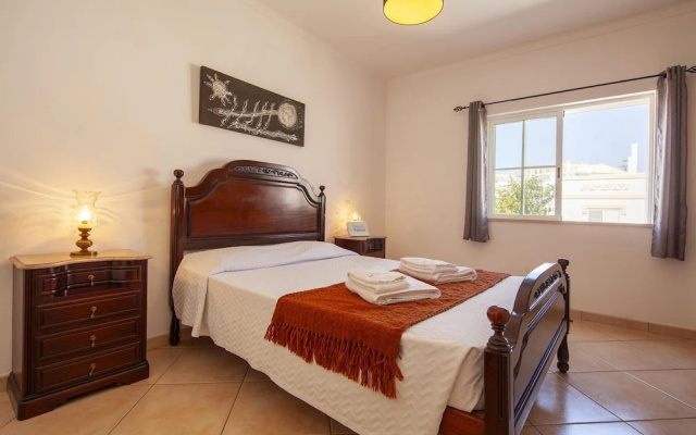 FF 03 - Bedroom 3 in Sea Breeze Guesthouse