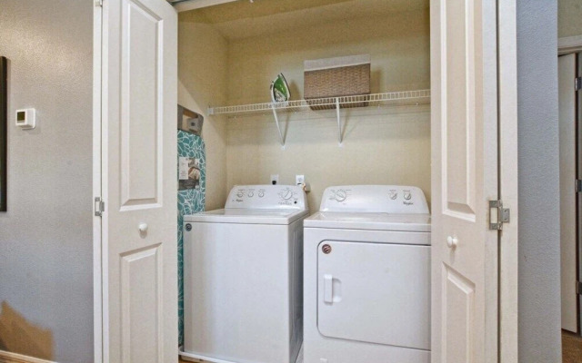 Solterra - 5 Bedrooms Townhome w/Spashpool-7041SR