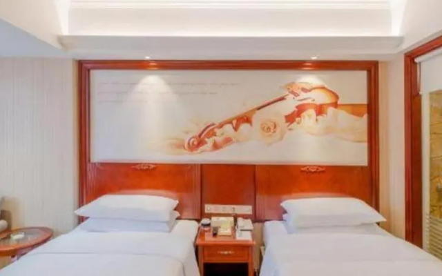 Vienna Hotel (Zhongshan Ancient Town Center)