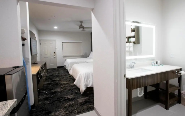 House Hotel