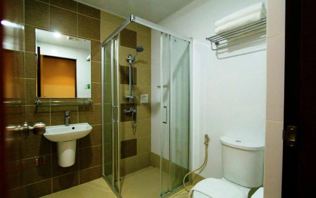 Coron Soleil Express Hotel