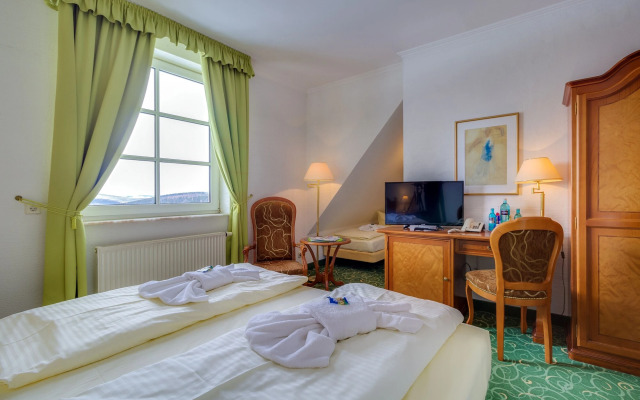 Panorama Berghotel Wettiner Höhe