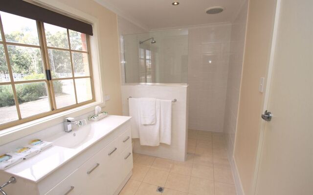 Comfort Inn Clare Central