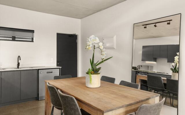 Hyde Park House Apartments