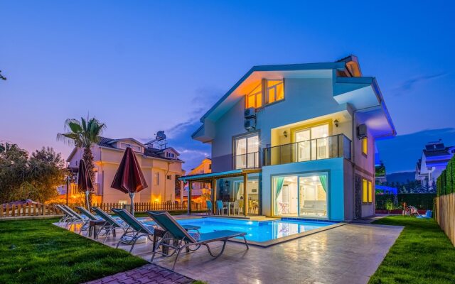 Lilly Villa 1