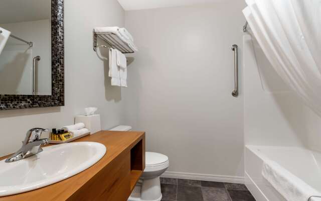 Villa Inn & Suites, SureStay Collection by Best Western