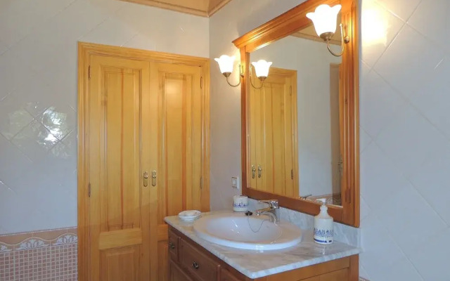 Charming Villa With Pool in Algaida